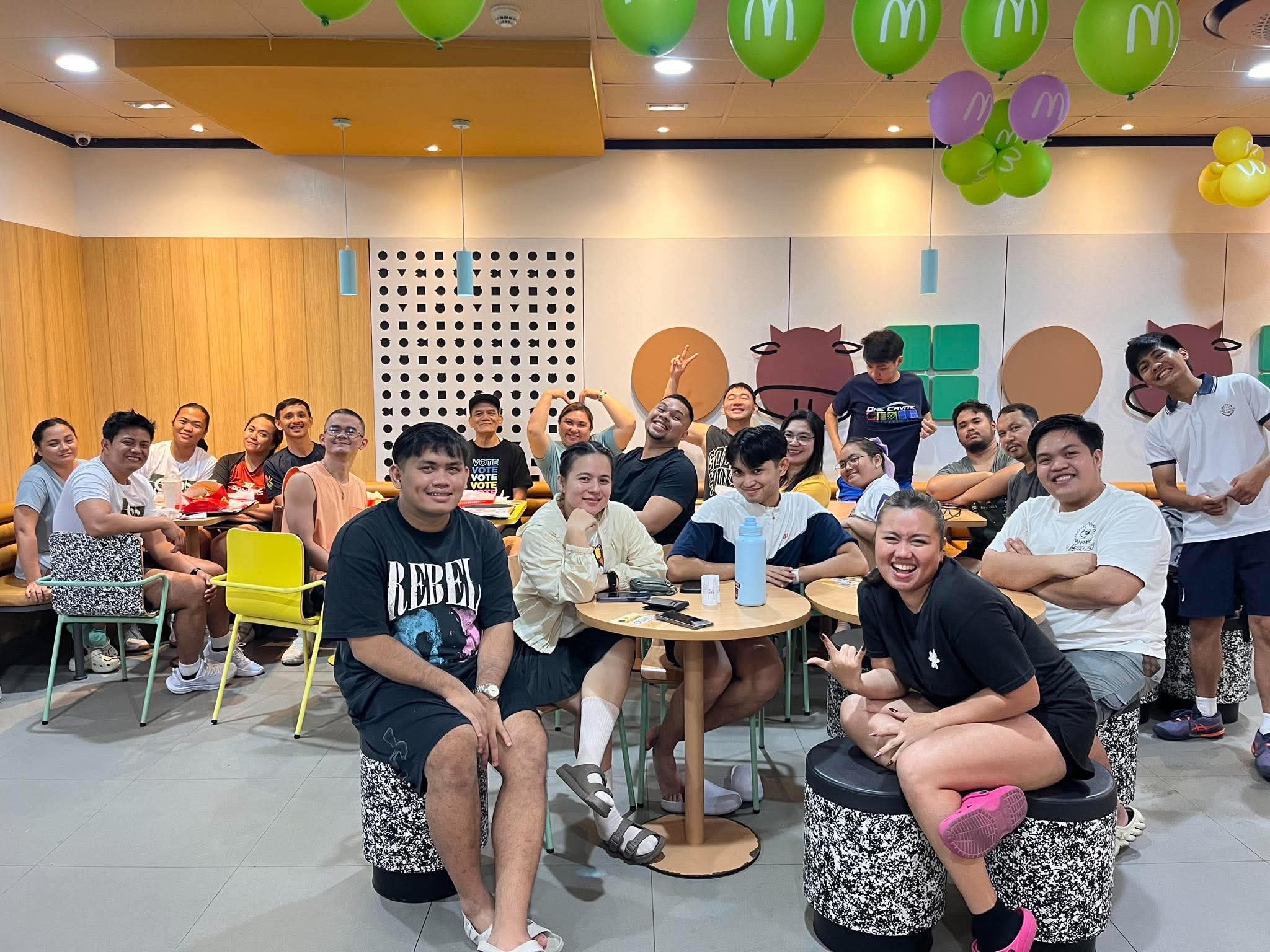OCPC members sharing a meal after their ALAB Pickleball Court session